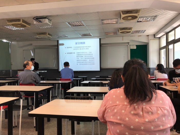 [109.10.26] 競賽：109學年度化工生技系職場實習競賽成果發表圖片