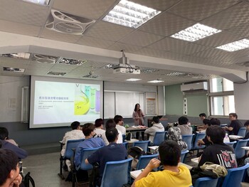 [114.11.24] 專題演講：114-1「化工生技概論」專題講座－國立聯合大學 能源工程系 盧芊彤助理教授「長效型液流電池儲能技術」圖片(另開新視窗)