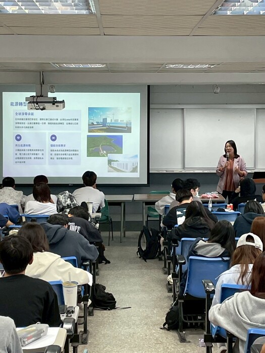 [114.11.24] 專題演講：114-1「化工生技概論」專題講座－國立聯合大學 能源工程系 盧芊彤助理教授「長效型液流電池儲能技術」圖片